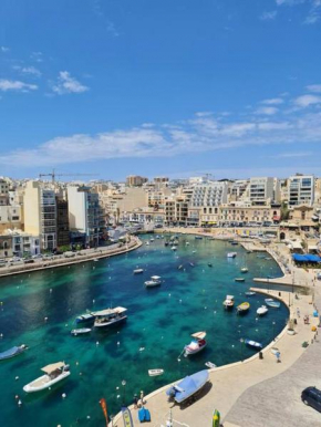 2 Bedroom Seafront Duplex Penthouse in the heart of Spinola Bay